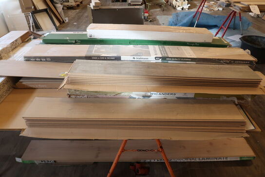 Stort parti gulvrester 