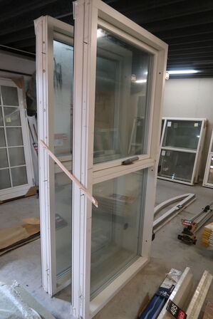 2 stk. Vinduer - 100,8 x 218,8 cm 