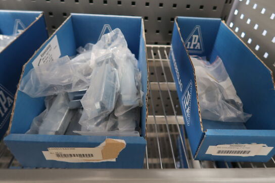 3 fags dobbelt salgsreol INKL. indhold 