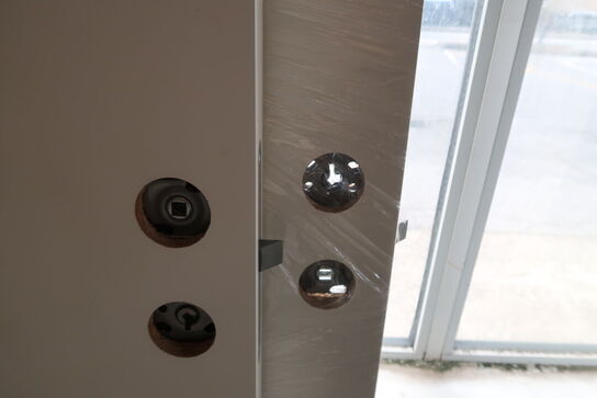 2 stk. Massive døre, - 82,5x204 cm