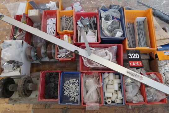 Stort parti forbrugsvarer 