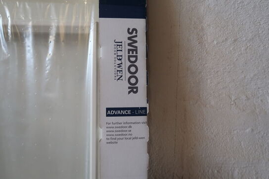 Swedoor med ruder - 825x1940x40mm - Hvid 