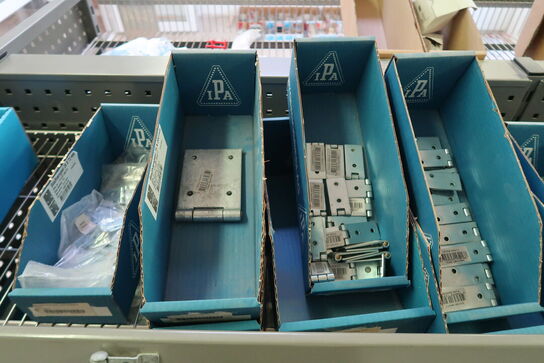 3 fags dobbelt salgsreol INKL. indhold 