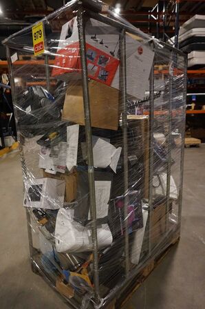 Palletårn med elektronik varer m.m. (MOMSFRI)