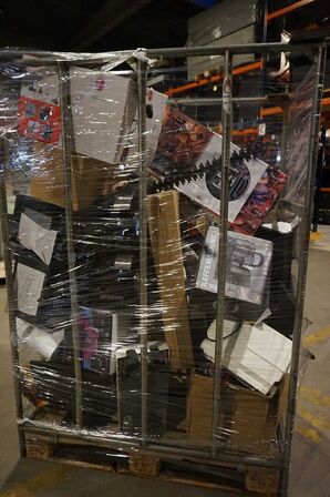 Palletårn med elektronik varer m.m. (MOMSFRI)