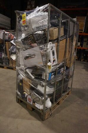 Palletårn med elektronik varer m.m. (MOMSFRI)