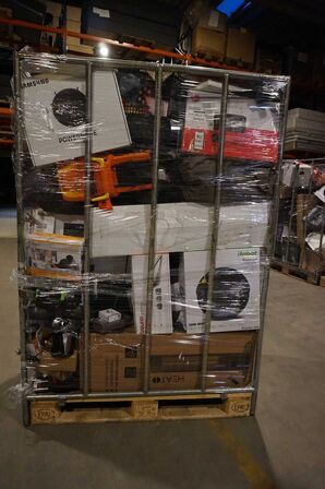 Palletårn med elektronik varer m.m. (MOMSFRI)