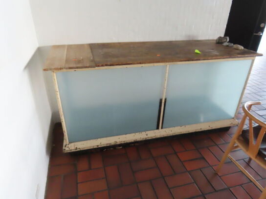 Disk med glasfronter