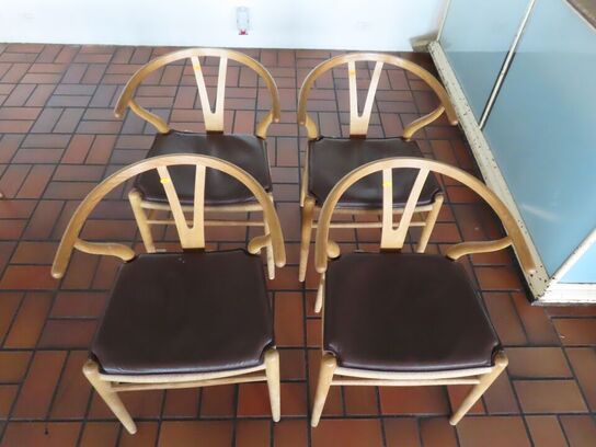 4 stk. Y-stole HANS J. WEGNER CH24 med hynder