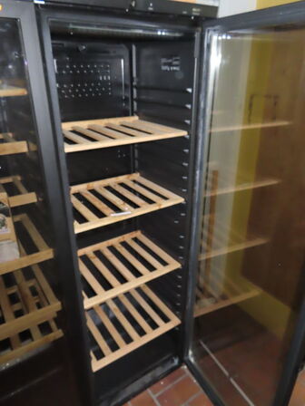 Vinkøleskab VESTFROST VKG 571