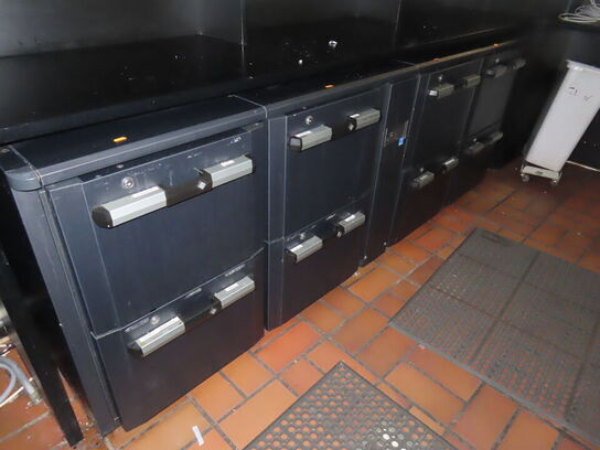 Kølebord med 8 skuffer til ølkasser GAMKO TC-100 Euro-line