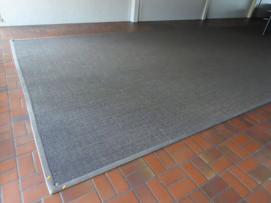 Gulvtæppe, ca 4x10 meter