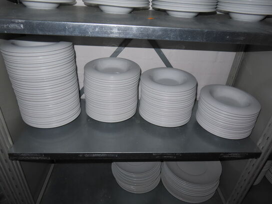 Tallerkener 3 slags (alle i reolen)