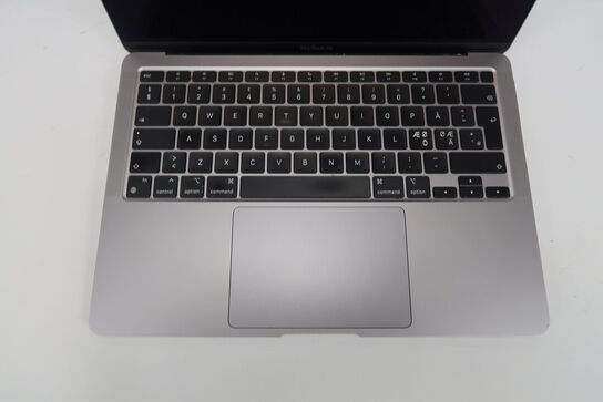 Apple Macbook Air M1 13" 