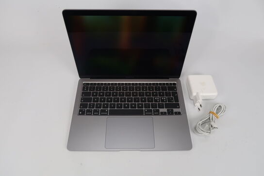 Apple Macbook Air M1 13" 