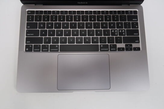 Apple Macbook Air M1 13" 