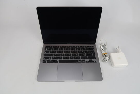 Apple Macbook Air M1 13" 