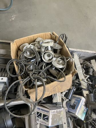 palle med arbejdslamper, pinspots og diverse 