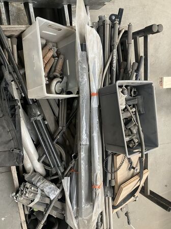 palle med div frasorterede stativer