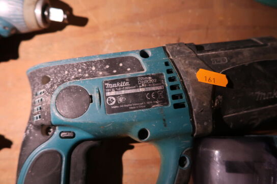 Akku slagboremaskine MAKITA DHR202 med udsugningsadapter