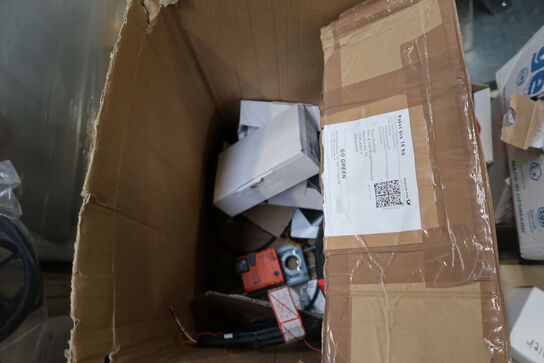 Palle med div. Varelager GEOPAL, TROX TECHNIK m.fl.