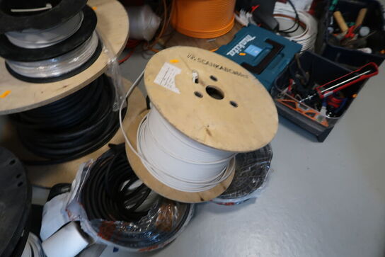 Div. Kabeltromler med kabler