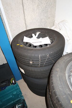 4 stk. fælge med dæk GOODYEAR 205/60R16