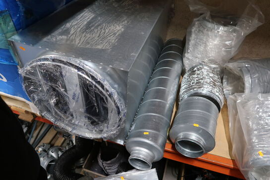 Div. Ventilationsdele samt palle med flexslanger