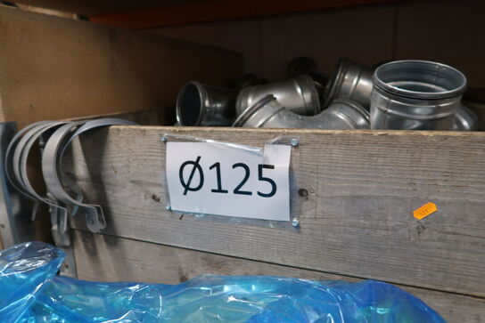 Palle med div. Ventilationsfittings