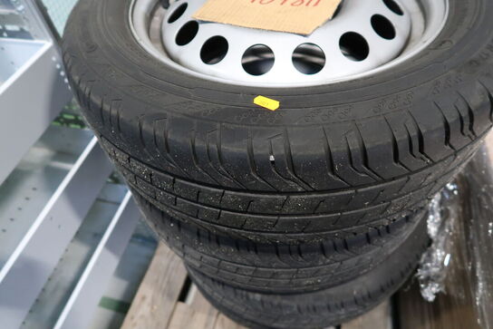 4 stk. fælge med dæk CONTINENTAL 225/55 R 17 C