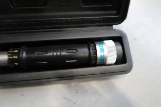 Momentnøgle RAZE NM 40-210