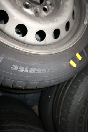 4 stk. fælge med dæk MICHELIN 195/65R16C