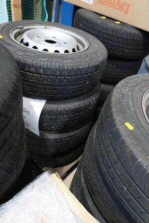 4 stk. fælge med dæk HANKOOK 195/70 R 15 C