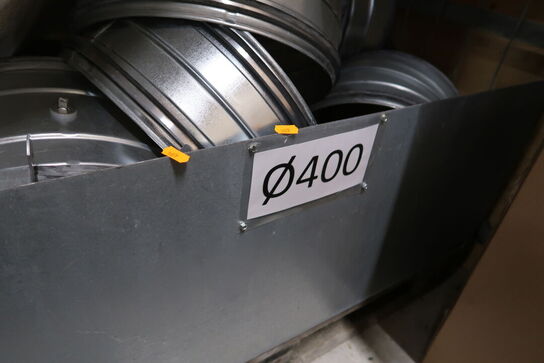 Palle med div. Ventilationsfittings