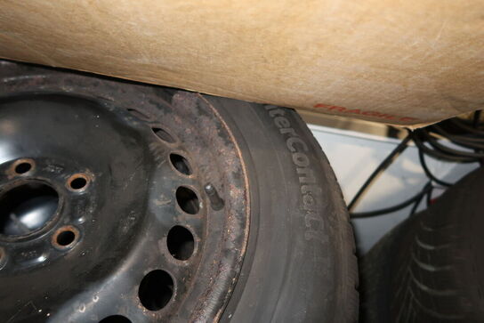 4 stk. fælge med dæk CONTINENTAL 215/65 R 16 T