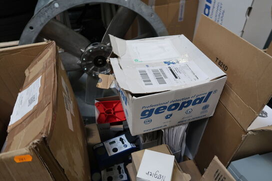 Palle med div. Varelager GEOPAL, TROX TECHNIK m.fl.