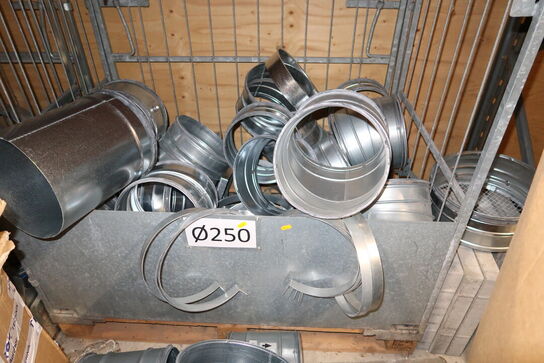 Palle med div. Ventilationsfittings