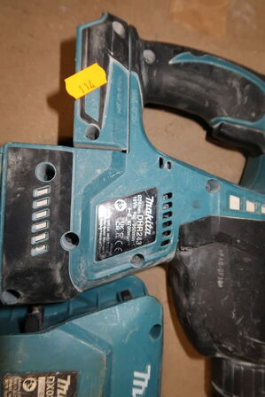 Akku borehammer MAKITA DHR243 med udsugningsadapter