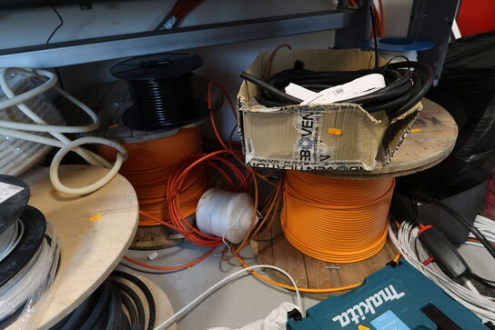 Div. Kabeltromler med kabler