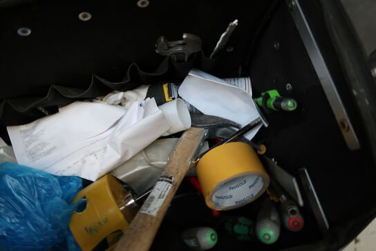 Værktøjstaske med div. Værktøj