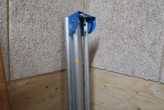 Arbejdsbord med kabelafruller LINDAB