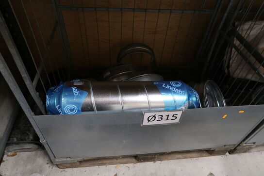 Palle med div. Ventilationsfittings