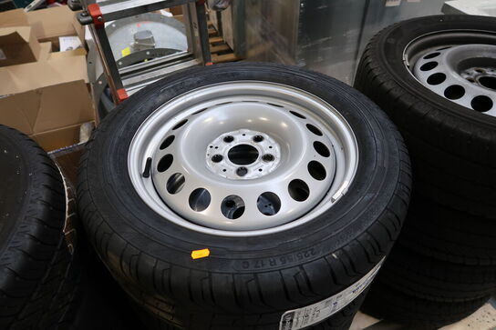 4 stk. fælge med dæk CONTINENTAL 255/55 R 17 C