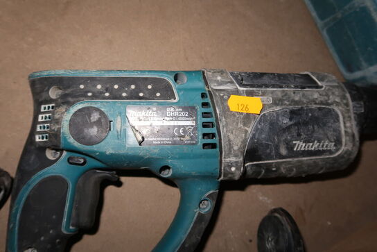 Akku slagboremaskine MAKITA DHR202 med udsugningsadapter