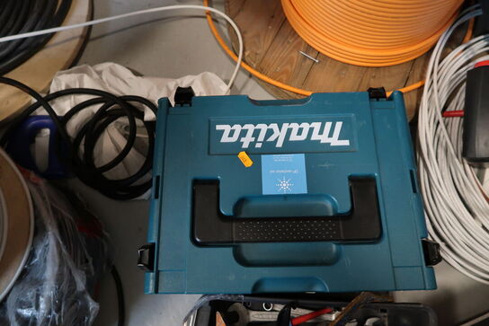 El. hæve/sænke skrivebord, samt lader MAKITA