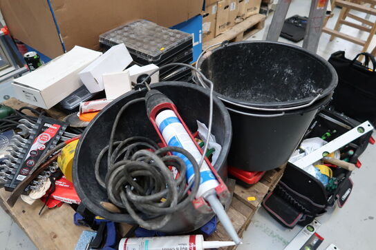 Palle med div. Værktøj m.m.