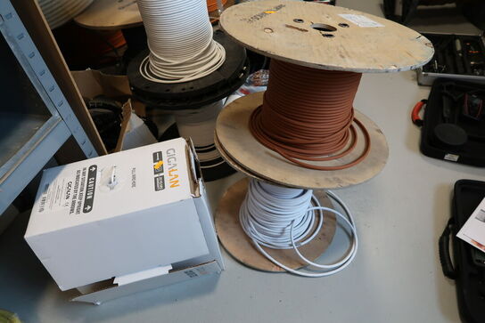 Div. Kabeltromler med kabler