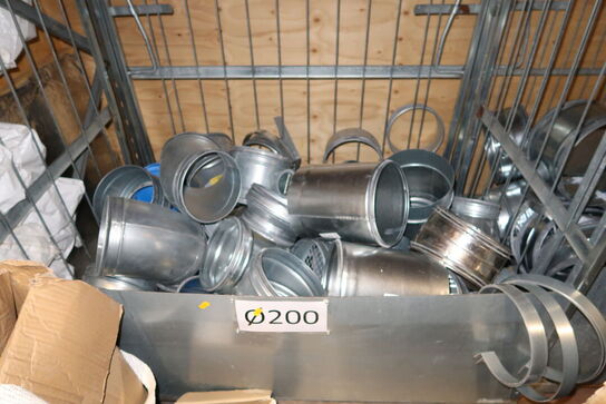 Palle med div. Ventilationsfittings