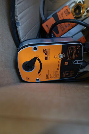 Kasse med motor til brandspjæld BELIMO