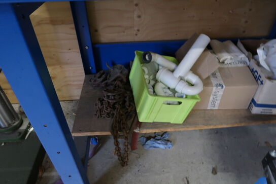 Arbejdsbord med div. Værktøj, værktøjstavle m.m.